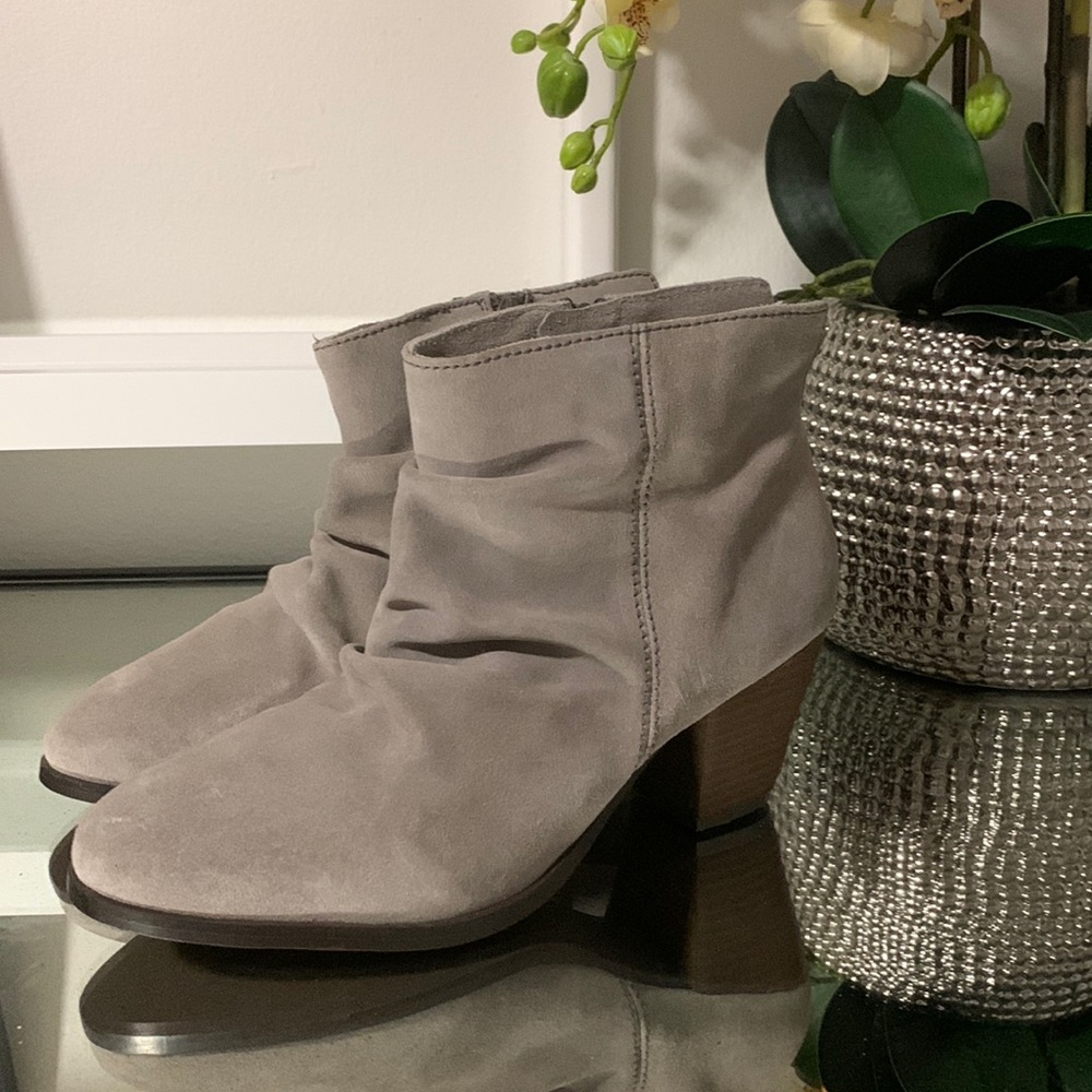 Diba Sandra Suede Bootie Grey 8.5